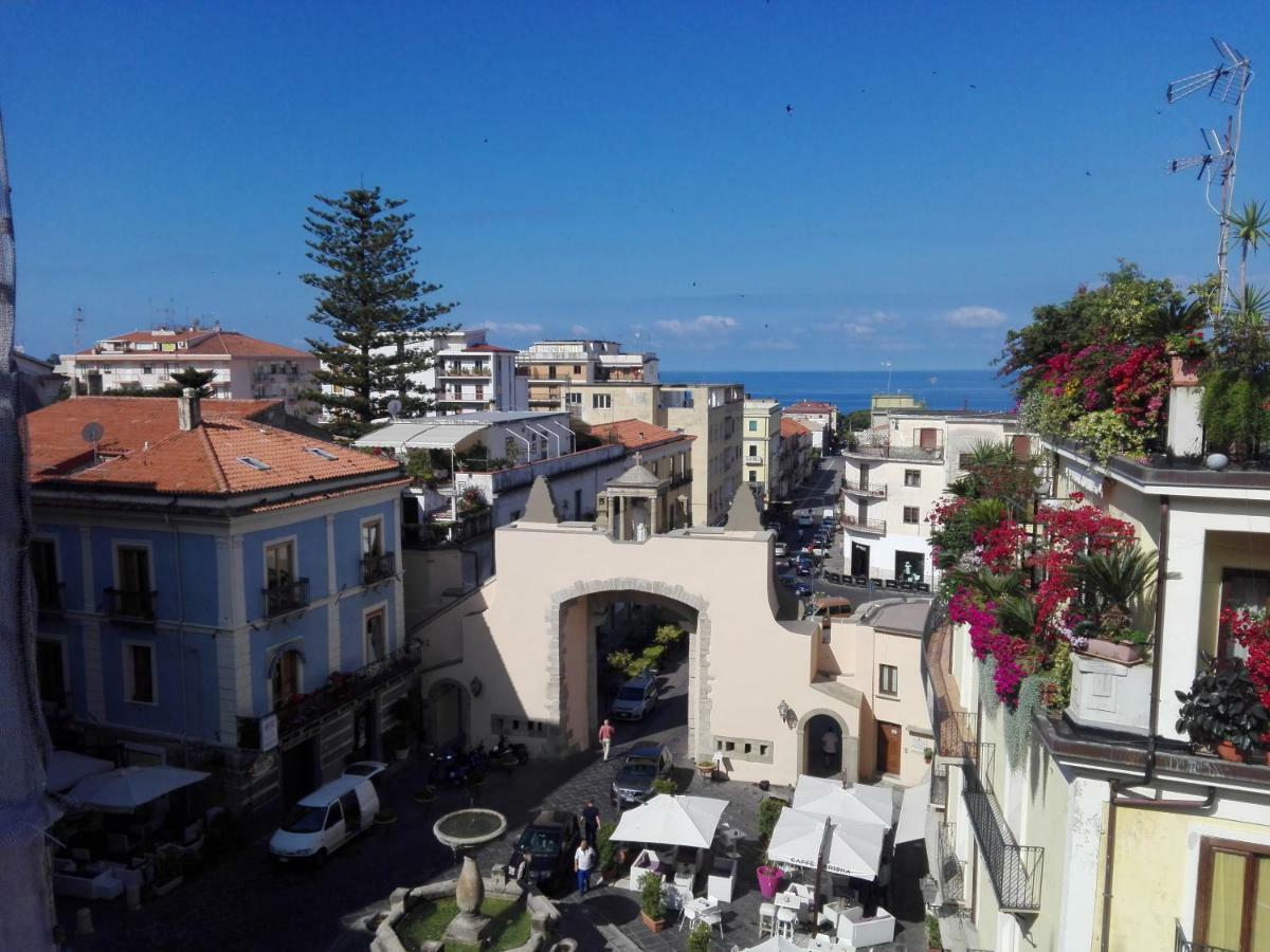 B&B Rosy Паола Екстериор снимка