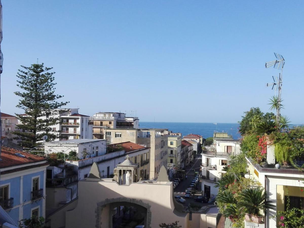 B&B Rosy Паола Екстериор снимка