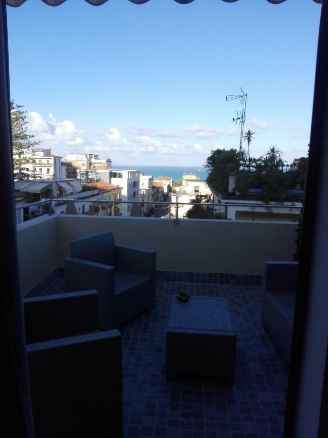B&B Rosy Паола Екстериор снимка