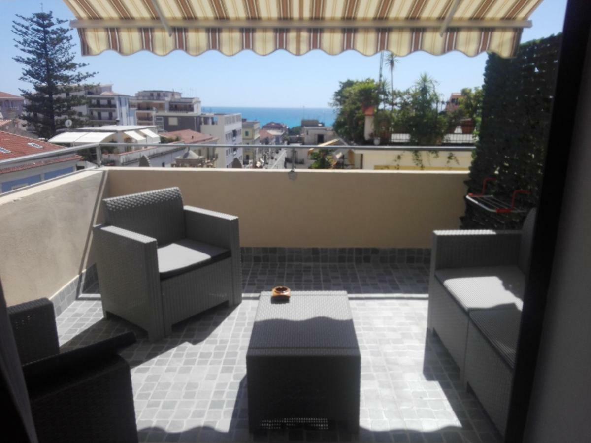 B&B Rosy Паола Екстериор снимка